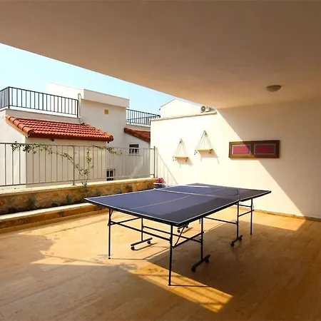 Oezel Havuzlu Bueyuek - Kalkan Plaja Sadece 200mt * 카스