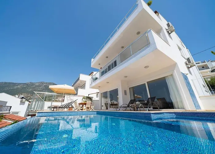 Villa Oezel Havuzlu Bueyuek - Kalkan Plaja Sadece 200mt