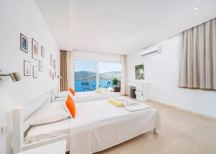 Villa Oezel Havuzlu Bueyuek - Kalkan Plaja Sadece 200mt