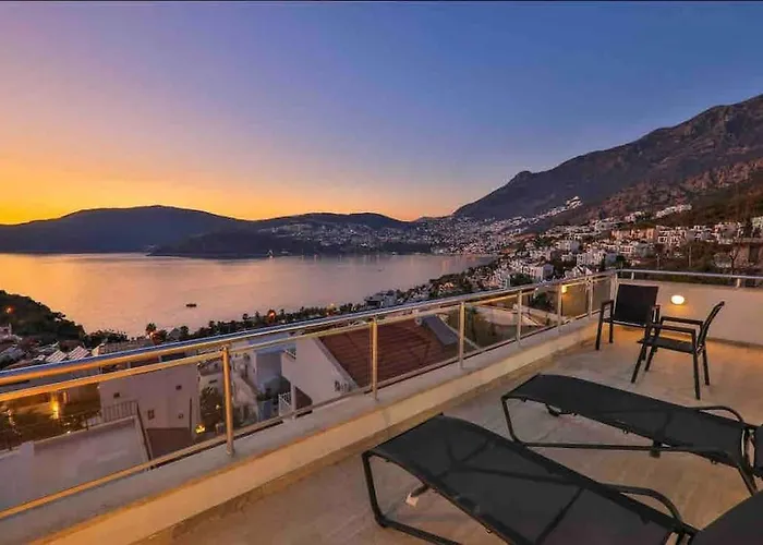 Villa Oezel Havuzlu Bueyuek - Kalkan Plaja Sadece 200mt